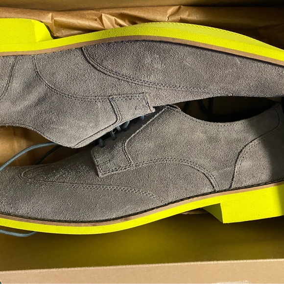 New unworn Cole Haan wingtips in grey and neon green sz 11.5 - Picture 1 of 5